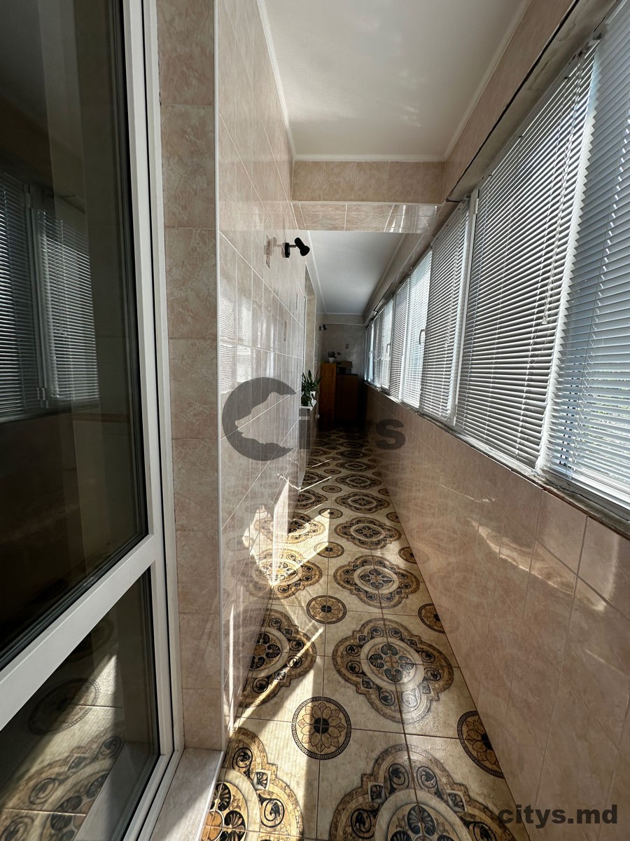 Apartament cu 2 camere, 85m², str. Mihail Sadoveanu photo 3