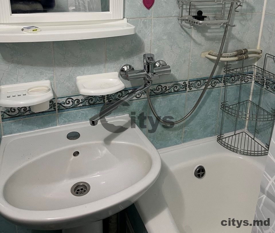 Chirie-Apartament cu 2 camere, 50m², Centru,Васили Александри photo 7