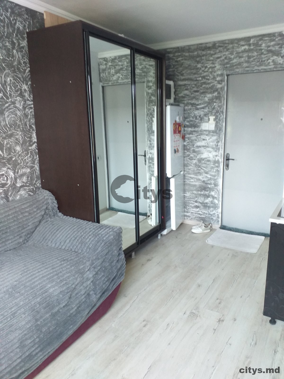 Chirie-Garsonieră, 17m², Каля Ешилор photo 1