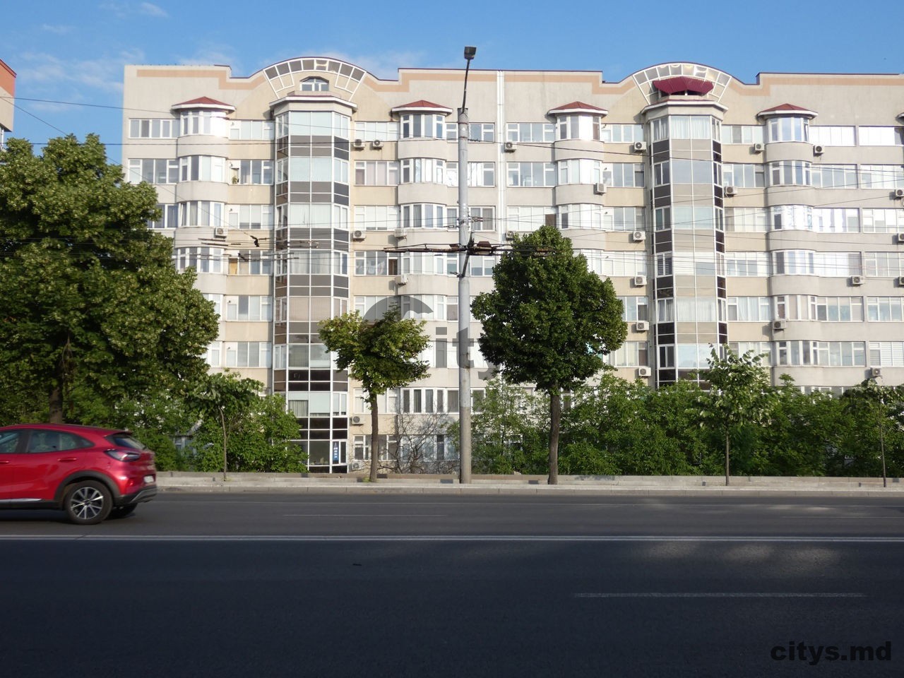 Chirie - Apartament cu 2 camere, 80m², Centru,Renașterii Naționale photo 10 - citys.md Chirie - Apartament cu 2 camere, 80m², Centru,Renașterii Naționale photo 9