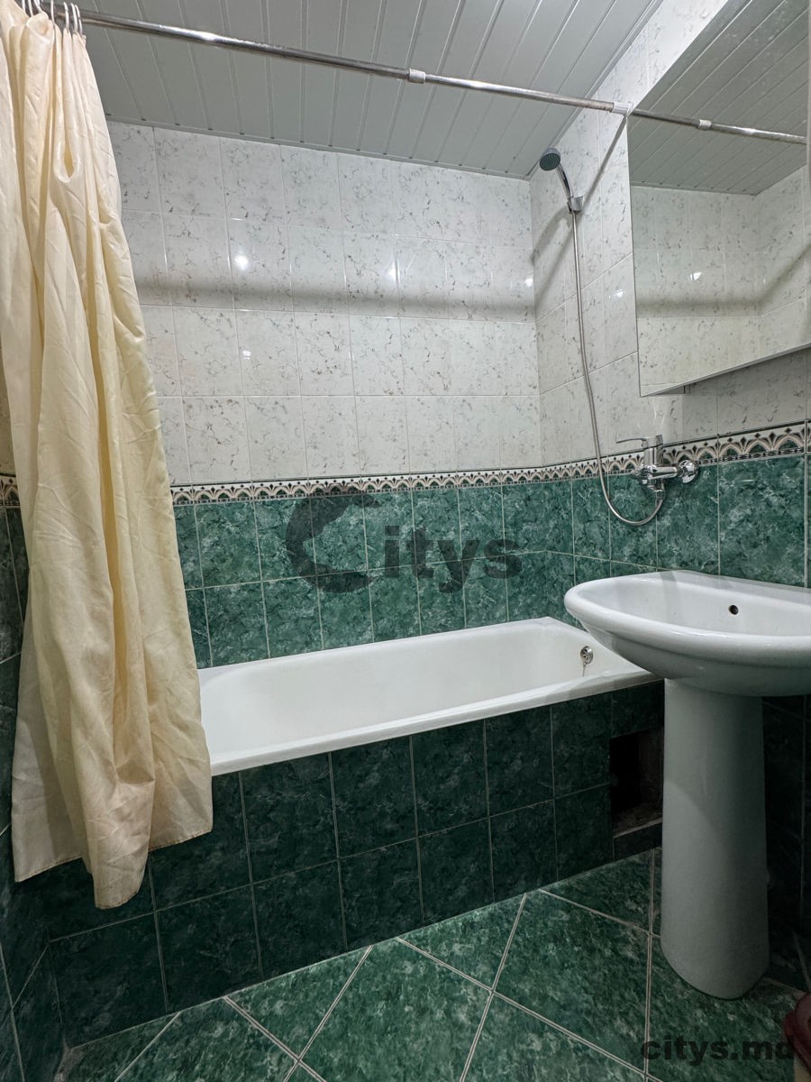 Chirie-Apartament cu 3 camere, 69m², Telecentru, Cornului photo 4