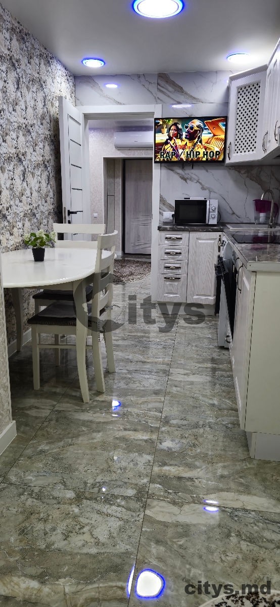 Apartament cu 2 camere, 70m²,Botanica, Dacia photo 2