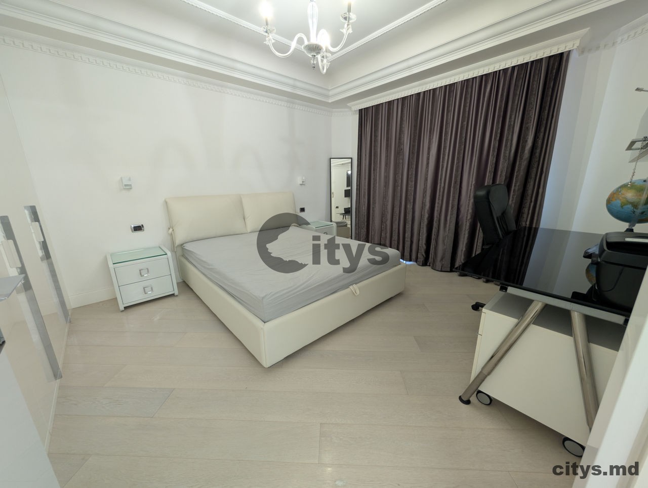 Chirie-Apartament cu 4 camere, 150m²,Centru. bd.Stefan cel Mare si Sfant photo 2 - citys.md Chirie-Apartament cu 4 camere, 150m²,Centru. bd.Stefan cel Mare si Sfant photo 1