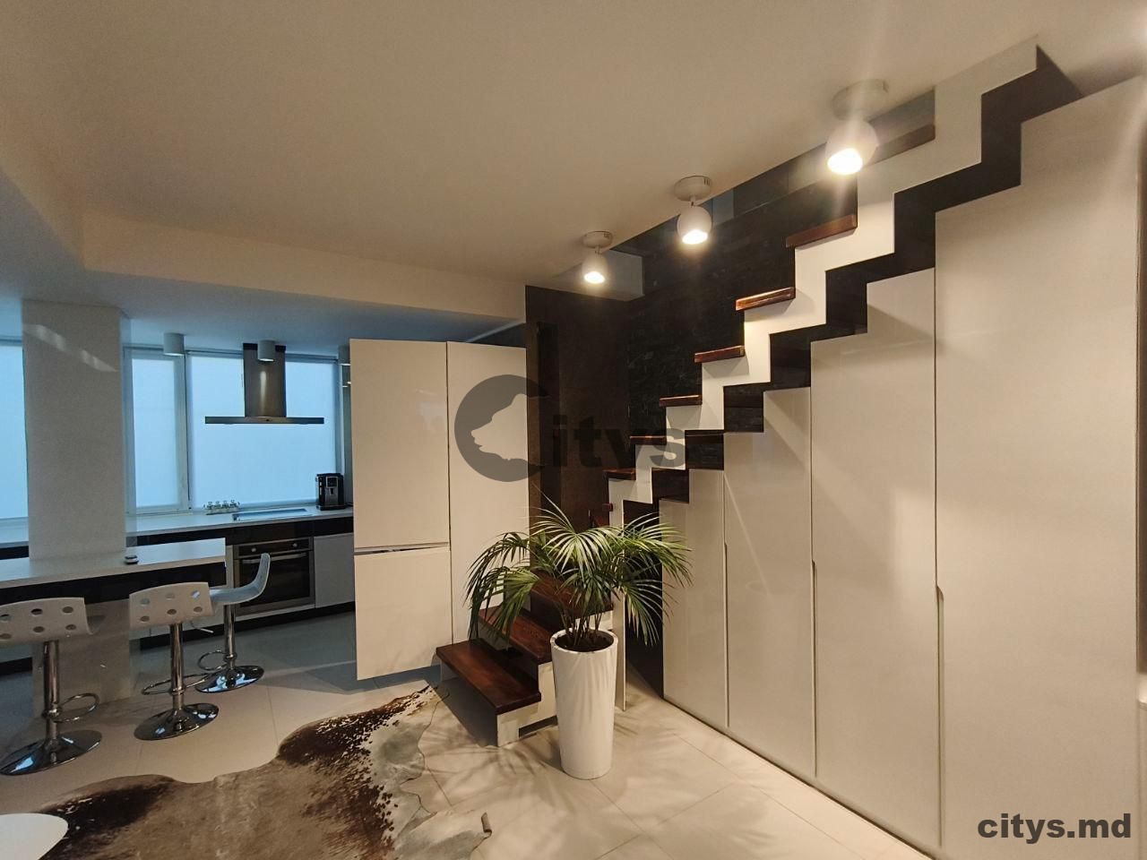 Chirie-Apartament cu 3 camere, 85m², Buiucani.str.Vasile Lupu photo 16 - citys.md Chirie-Apartament cu 3 camere, 85m², Buiucani.str.Vasile Lupu photo 15