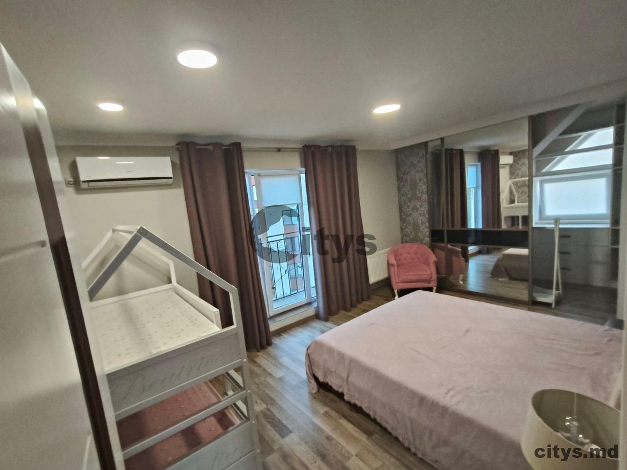 Chirie-Apartament cu 3 camere, 85m², Buiucani.str.Vasile Lupu photo 11 - citys.md Chirie-Apartament cu 3 camere, 85m², Buiucani.str.Vasile Lupu photo 10