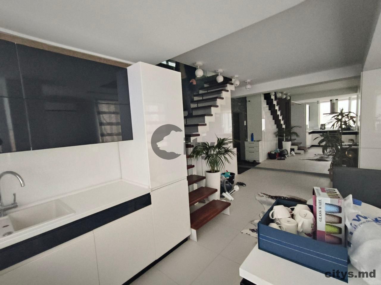 Chirie-Apartament cu 3 camere, 85m², Buiucani.str.Vasile Lupu photo 6 - citys.md Chirie-Apartament cu 3 camere, 85m², Buiucani.str.Vasile Lupu photo 5