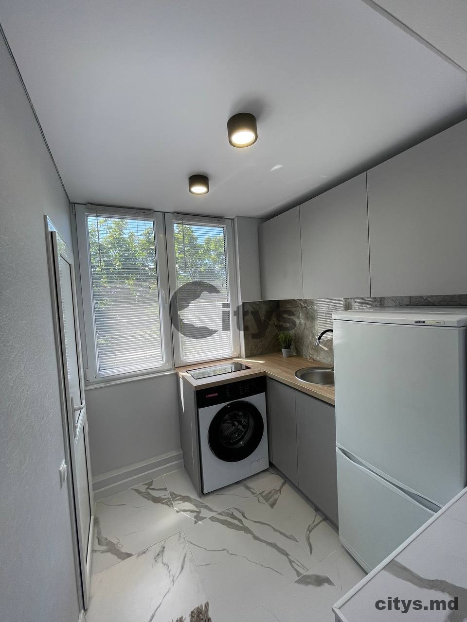 Garsonieră, 28m², str. Burebista photo 1 - citys.md Garsonieră, 28m², str. Burebista photo 0