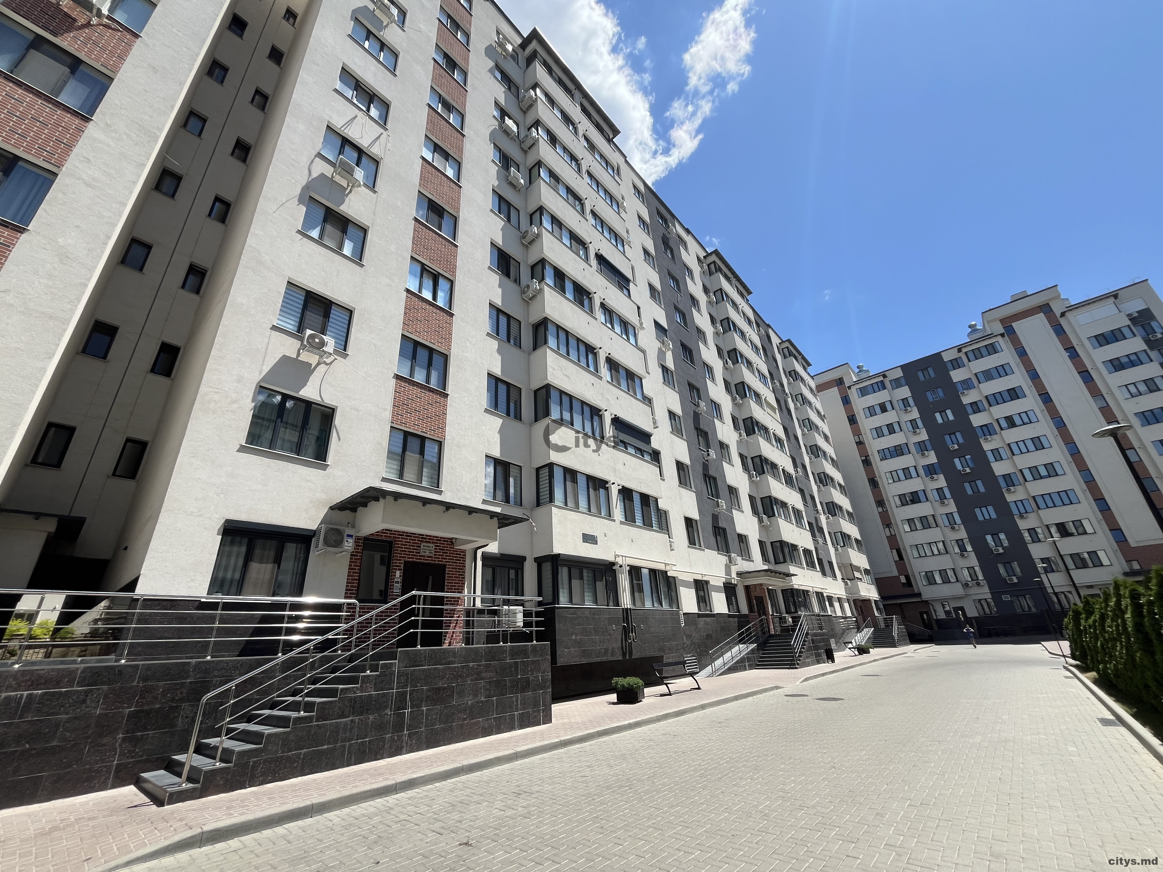 Apartament cu 3 camere, 89m², Buiucani, Ion Buzdugan photo 0