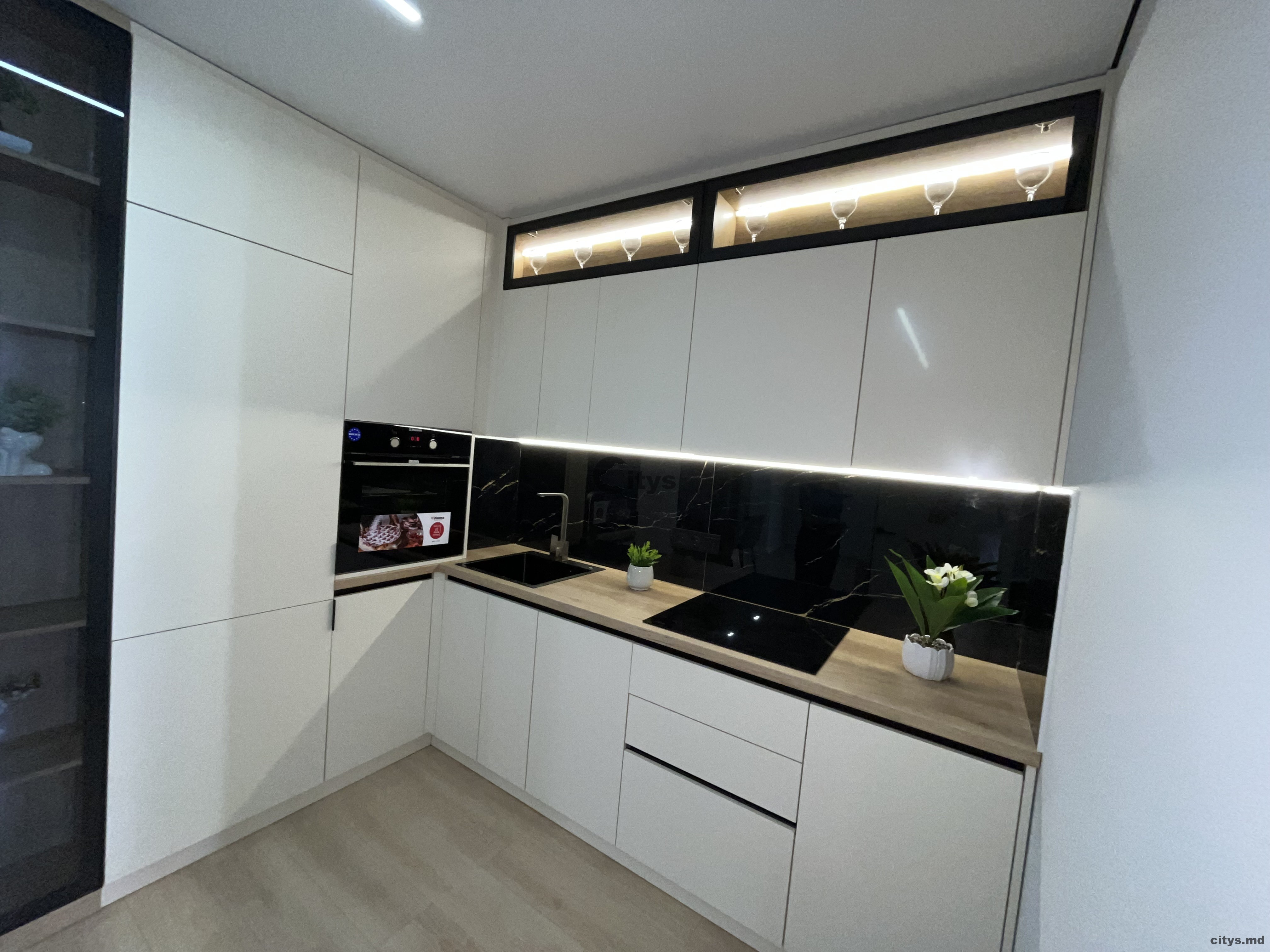 Apartament cu 3 camere, 71m², Buiucani, Ioana Radu photo 2 - citys.md Apartament cu 3 camere, 71m², Buiucani, Ioana Radu photo 1