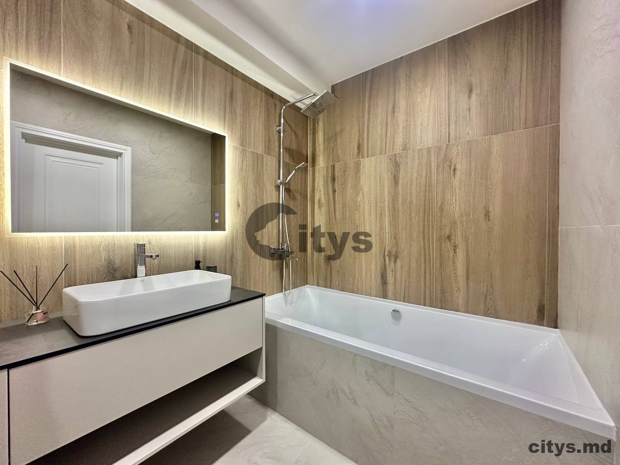 Apartament cu 2 camere, 66m², Ciocana, Nicolae Milescu Spătarul photo 8