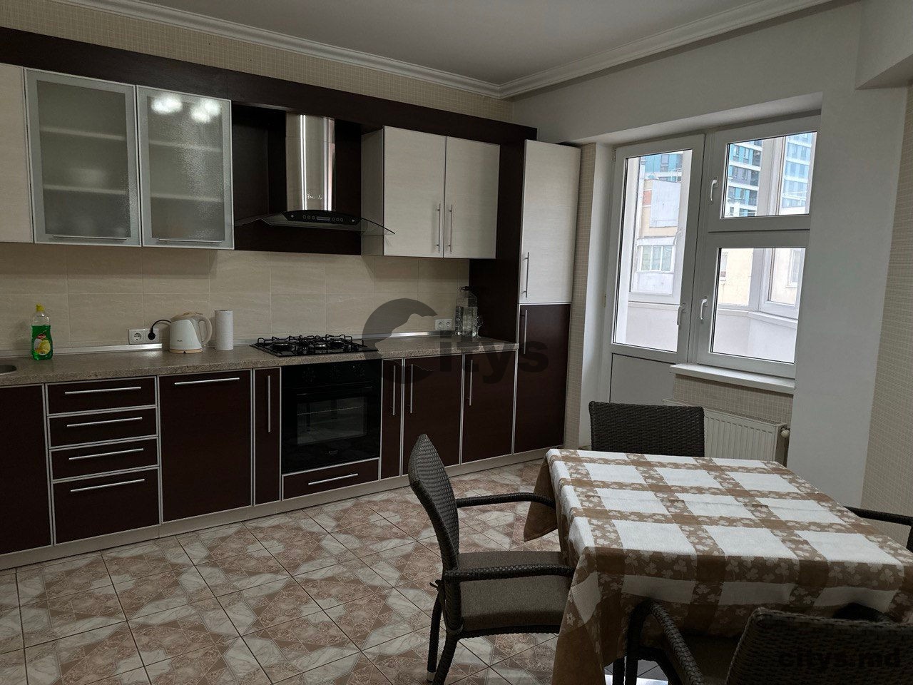 Chirie -Apartament cu 3 camere, 118m², Bogdan Voevod photo 9 - citys.md Chirie -Apartament cu 3 camere, 118m², Bogdan Voevod photo 8