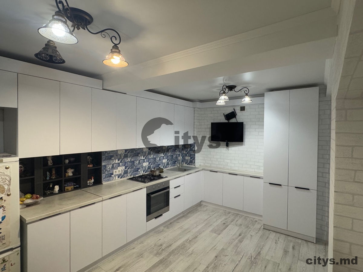 Apartament cu 2 camere, 63m², Inculeț photo 0