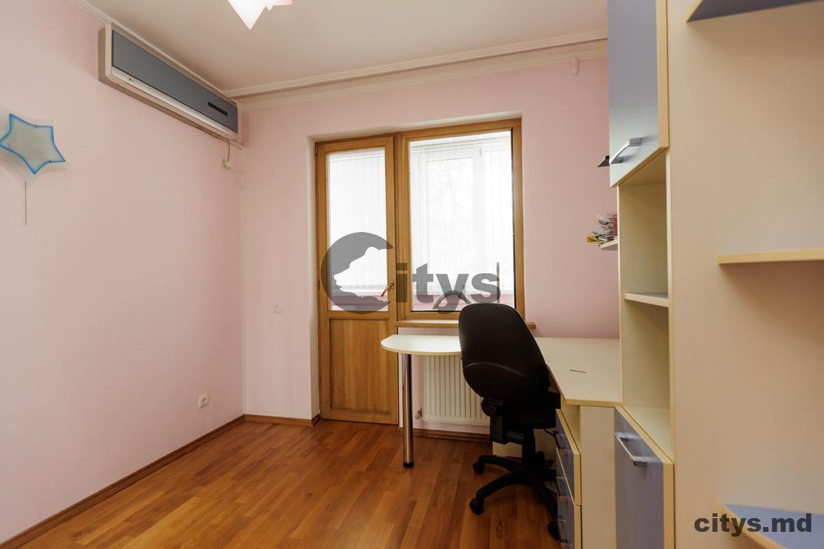 Apartament cu 3 camere, 74m², Bd. Decebal photo 3