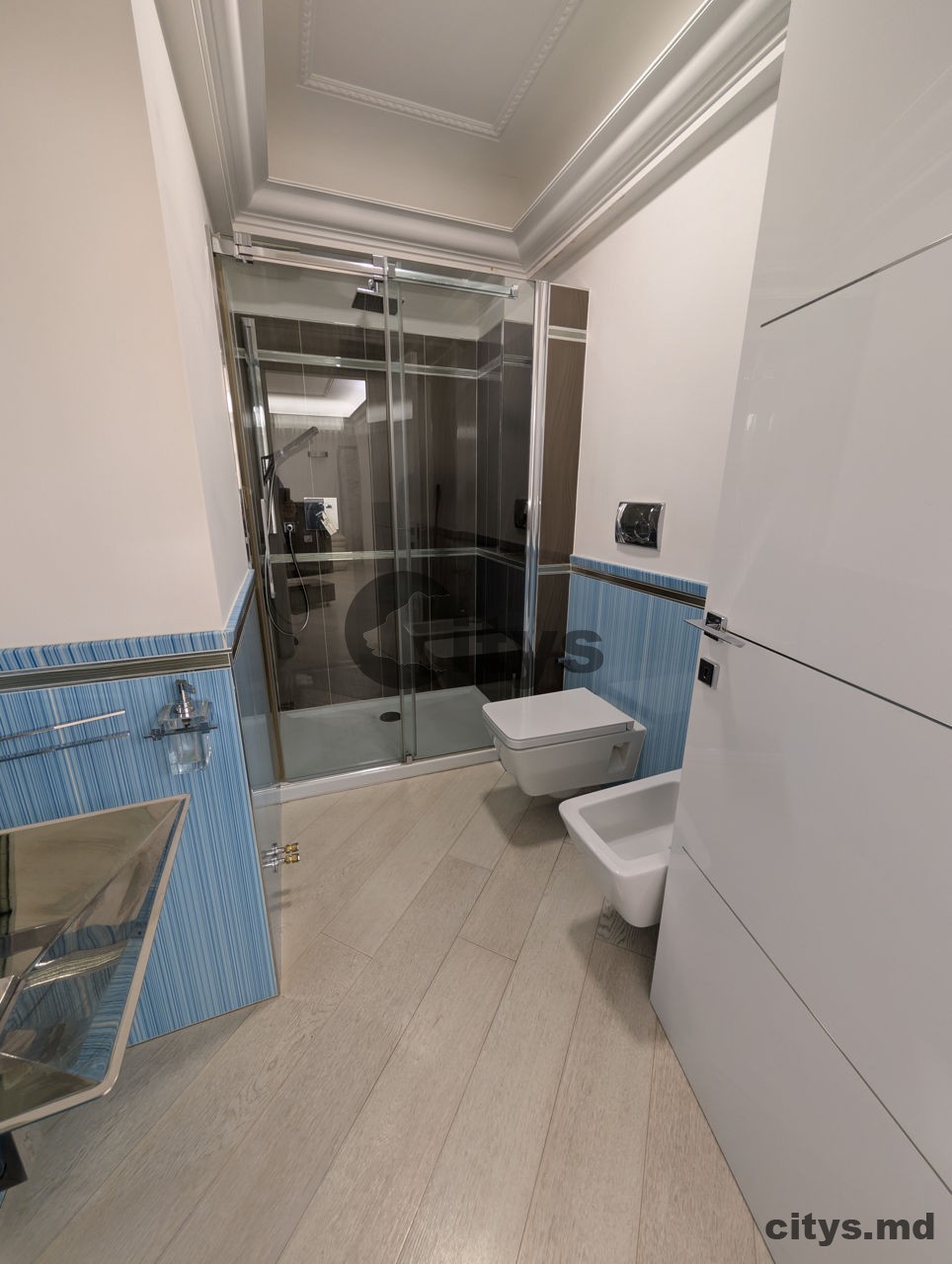 Chirie-Apartament cu 4 camere, 150m²,Centru. bd.Stefan cel Mare si Sfant photo 10 - citys.md Chirie-Apartament cu 4 camere, 150m²,Centru. bd.Stefan cel Mare si Sfant photo 9