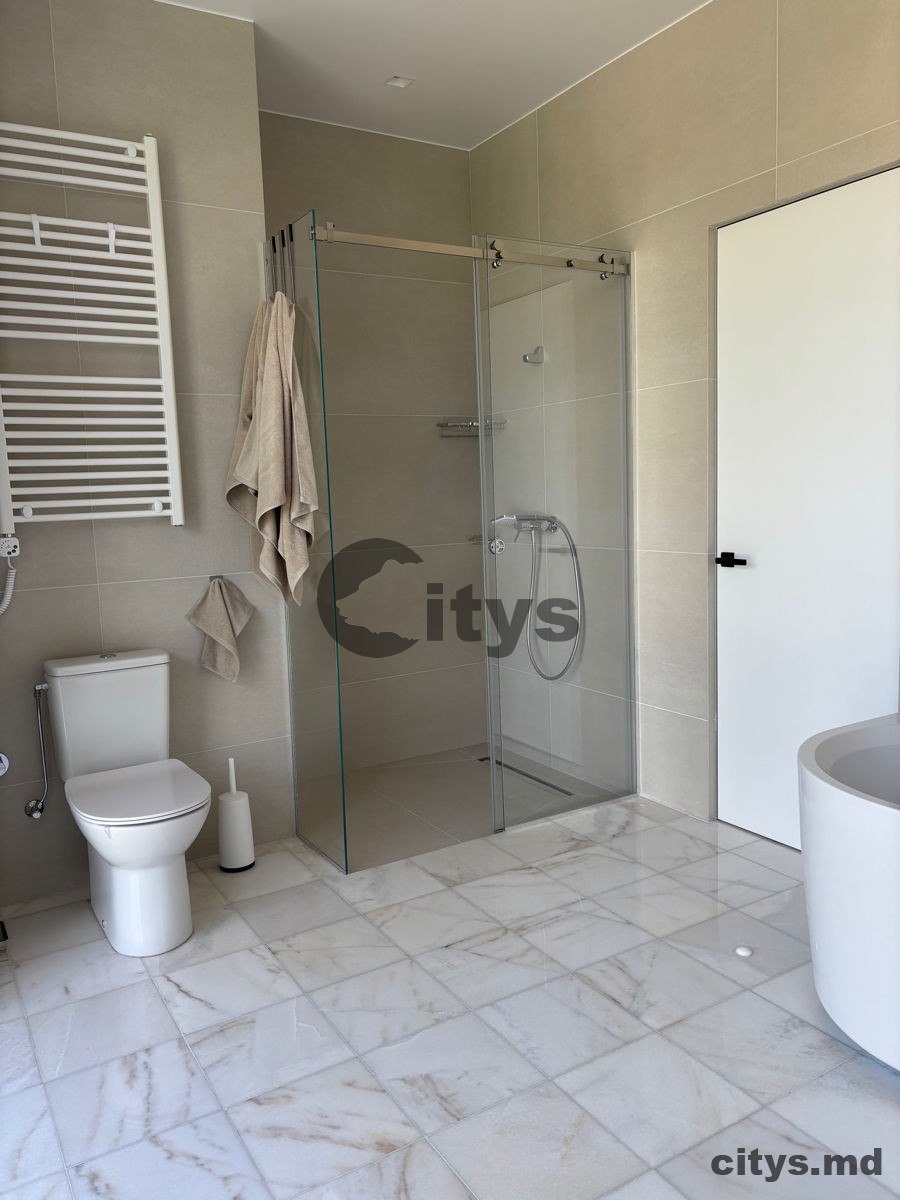 Chirie-Apartament cu 3 camere, 220m², Тимиш photo 6