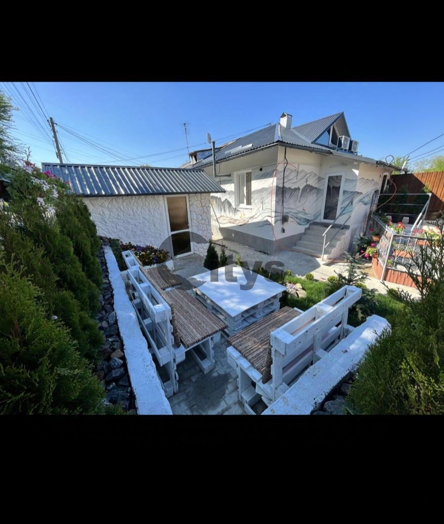 Casă cu 2 nivele, 70m², str. Nicolae Grigorescu photo 0