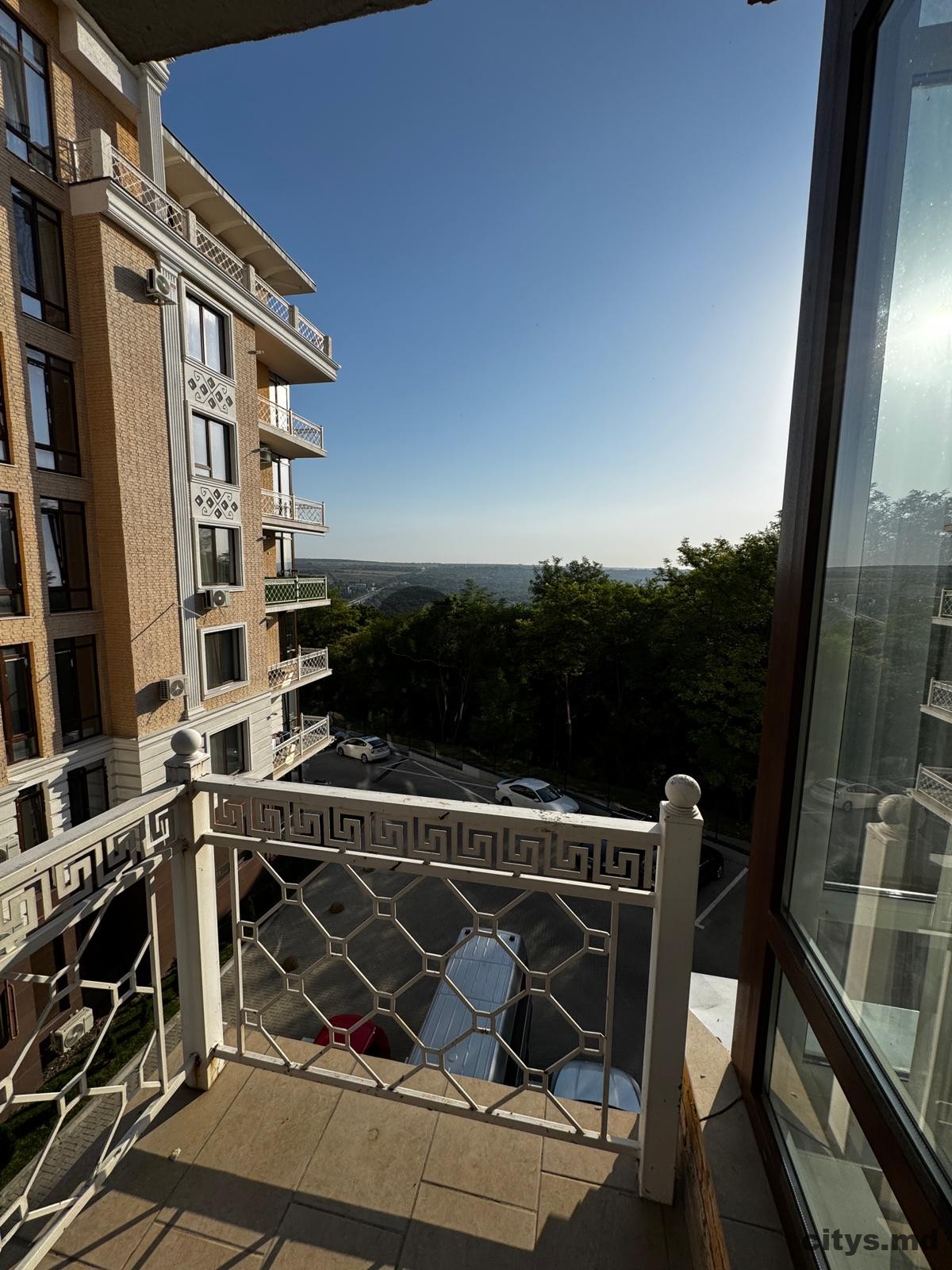 Apartament cu 3 camere, 70m², Buiucani, Liviu Deleanu photo 3