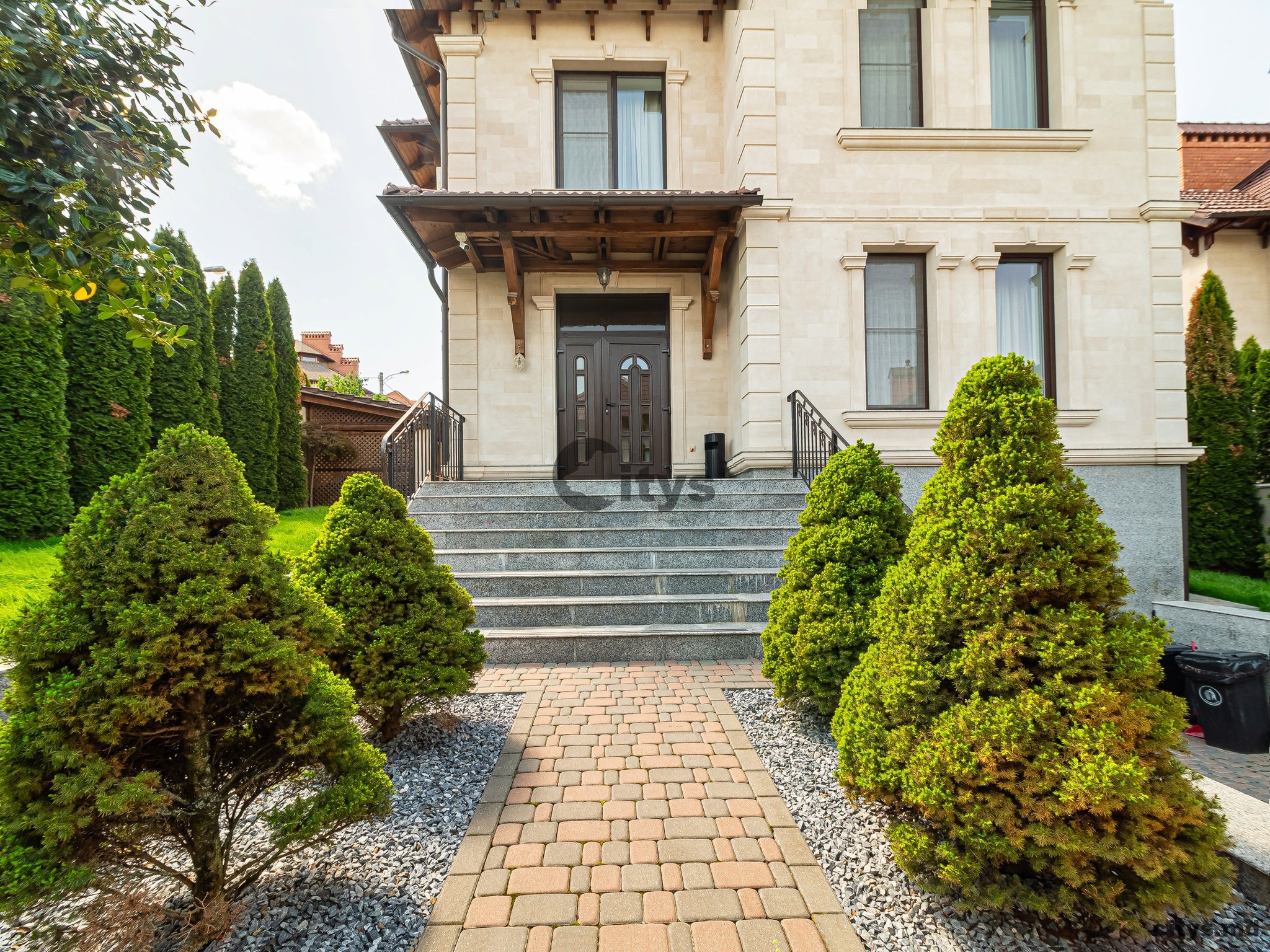 Chirie-Casă cu 2 nivele, 270m², Карол Шмидт photo 0