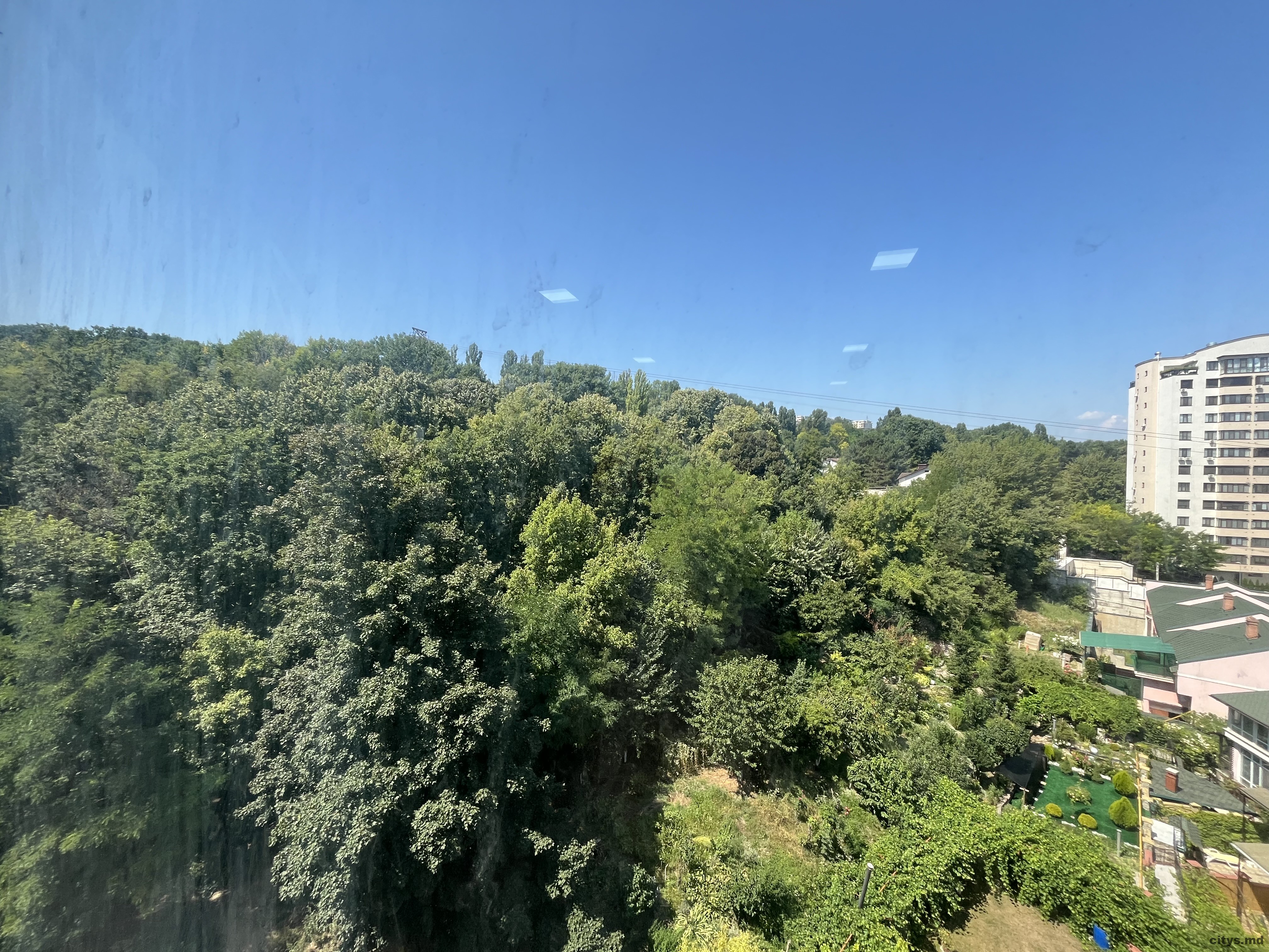 Apartament cu 4 camere, 105m², Buiucani, Calea Ieșilor photo 3 - citys.md Apartament cu 4 camere, 105m², Buiucani, Calea Ieșilor photo 2