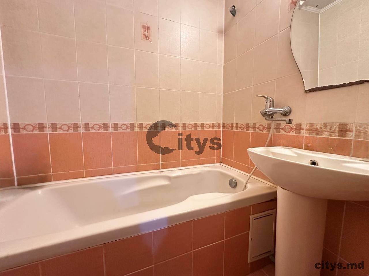 Apartament cu 2 camere, 56m², Ciocana, Petru Zadnipru photo 4