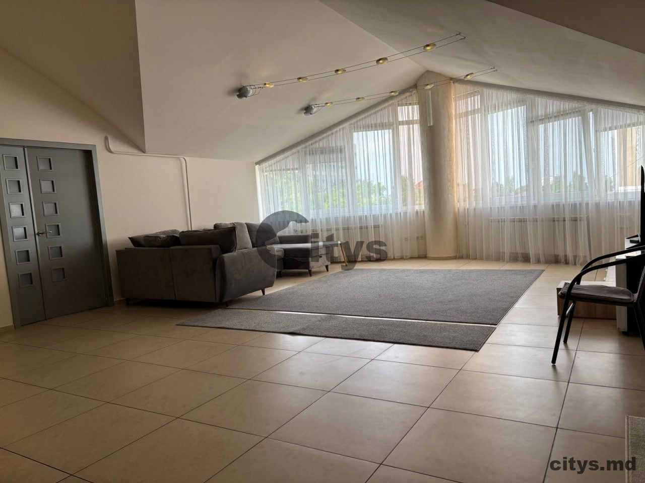 Chirie-Apartament cu 2 camere, 100m²,Telecentru, Георге Асаки photo 2 - citys.md Chirie-Apartament cu 2 camere, 100m²,Telecentru, Георге Асаки photo 1