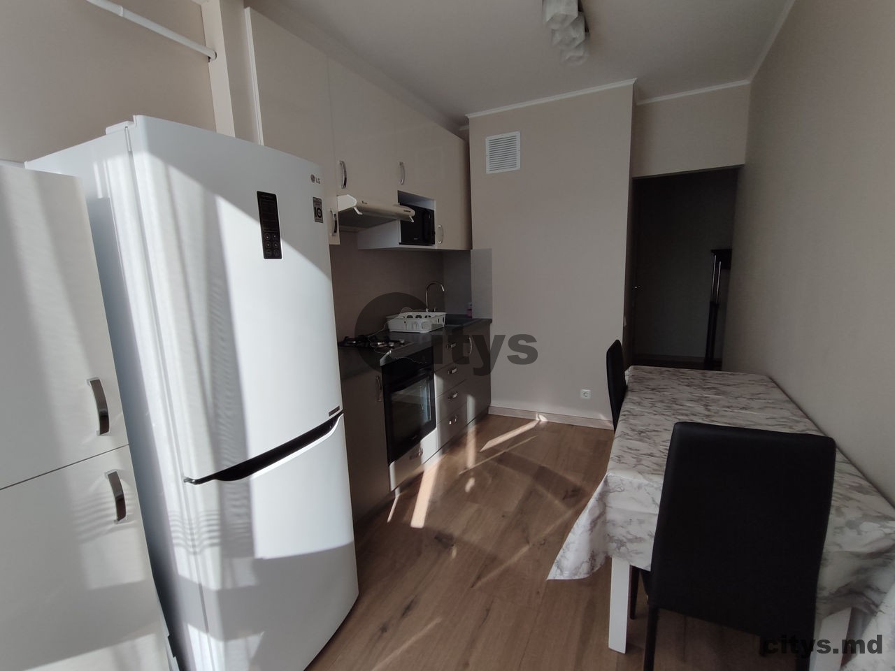 Chirie-Apartament cu 1 cameră, 39m², Botanica. bd. Cuza Vodă photo 6 - citys.md Chirie-Apartament cu 1 cameră, 39m², Botanica. bd. Cuza Vodă photo 5