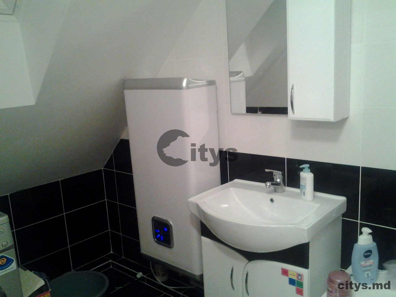chirie-Apartament cu 2 camere, Riscani 75m², Андрея Доги photo 7
