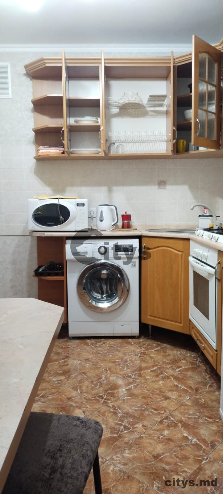 Chirie-Apartament cu 2 camere, 35m²,Botanica, Cuza Vodă photo 6 - citys.md Chirie-Apartament cu 2 camere, 35m²,Botanica, Cuza Vodă photo 5