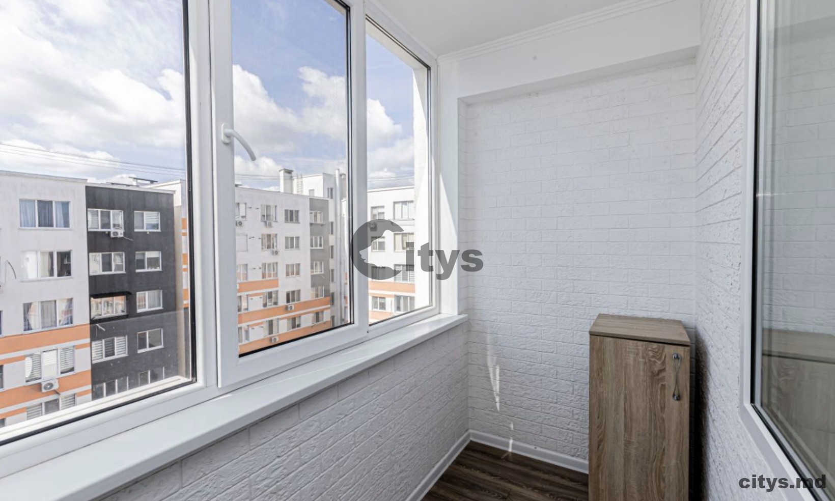 Se vinde-Apartament cu 2 camere, 92m², Telecentru,Sprîncenoaia photo 2 - citys.md Se vinde-Apartament cu 2 camere, 92m², Telecentru,Sprîncenoaia photo 1