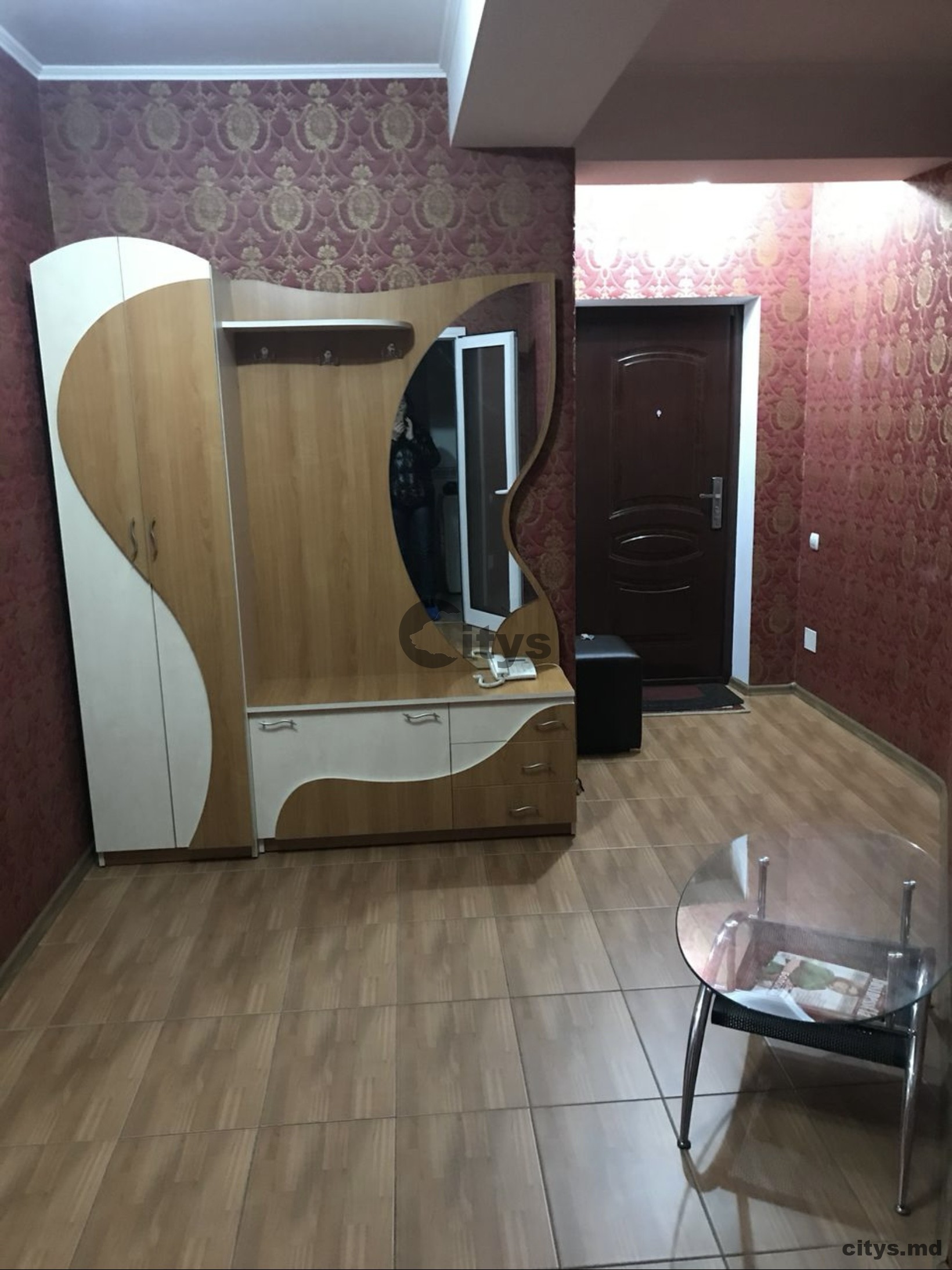 Chirie-Apartament cu 1 cameră, 50m², Centru,Vasile Docuceaev photo 2 - citys.md Chirie-Apartament cu 1 cameră, 50m², Centru,Vasile Docuceaev photo 1