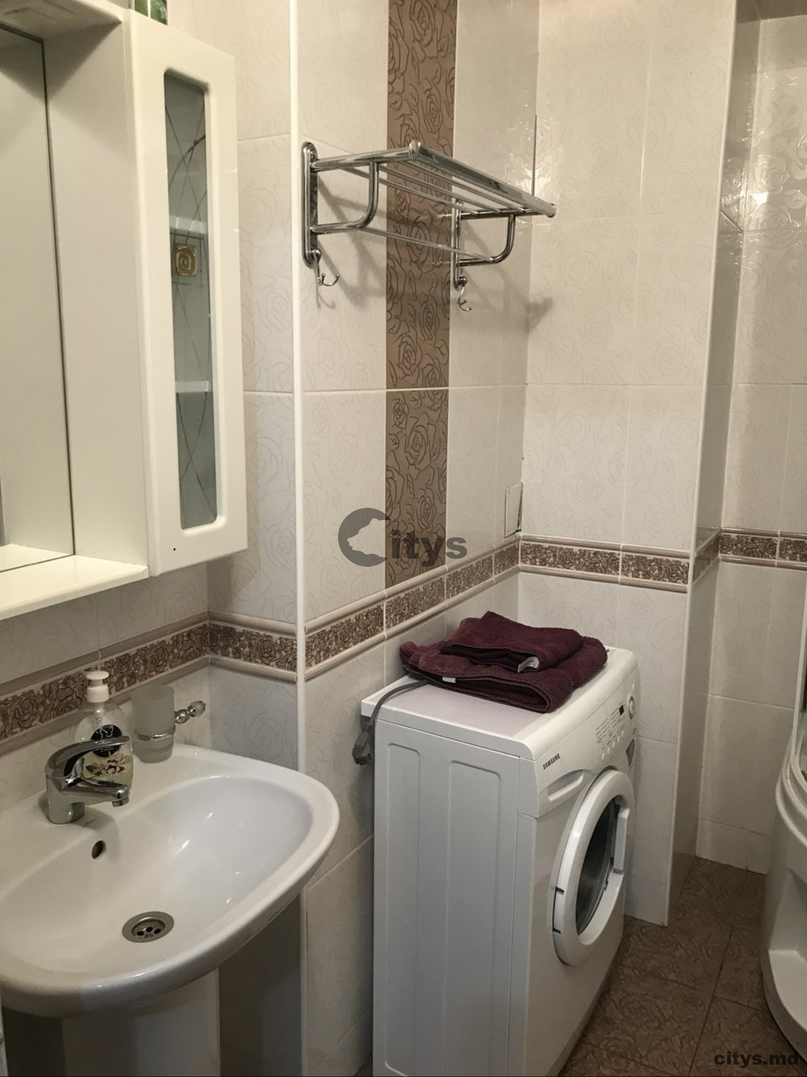 Chirie-Apartament cu 1 cameră, 50m², Centru,Vasile Docuceaev photo 6 - citys.md Chirie-Apartament cu 1 cameră, 50m², Centru,Vasile Docuceaev photo 5