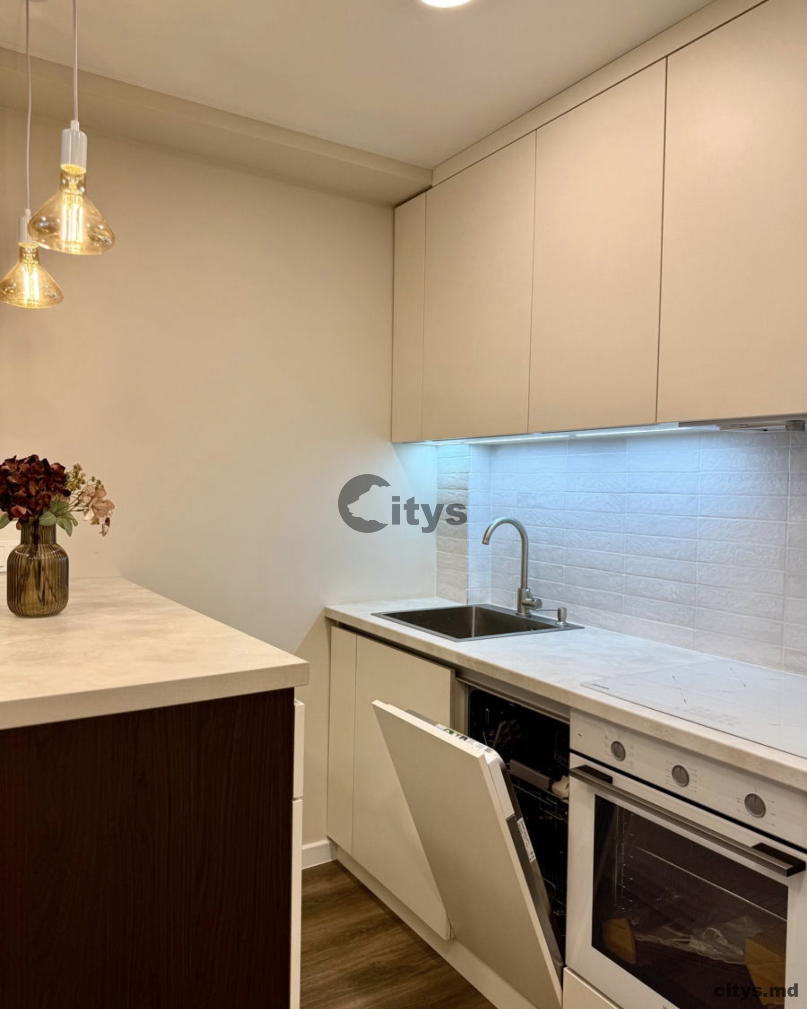 Se vinde-Apartament cu 2 camere, 65m², Botanica-Plaiului photo 12 - citys.md Se vinde-Apartament cu 2 camere, 65m², Botanica-Plaiului photo 11