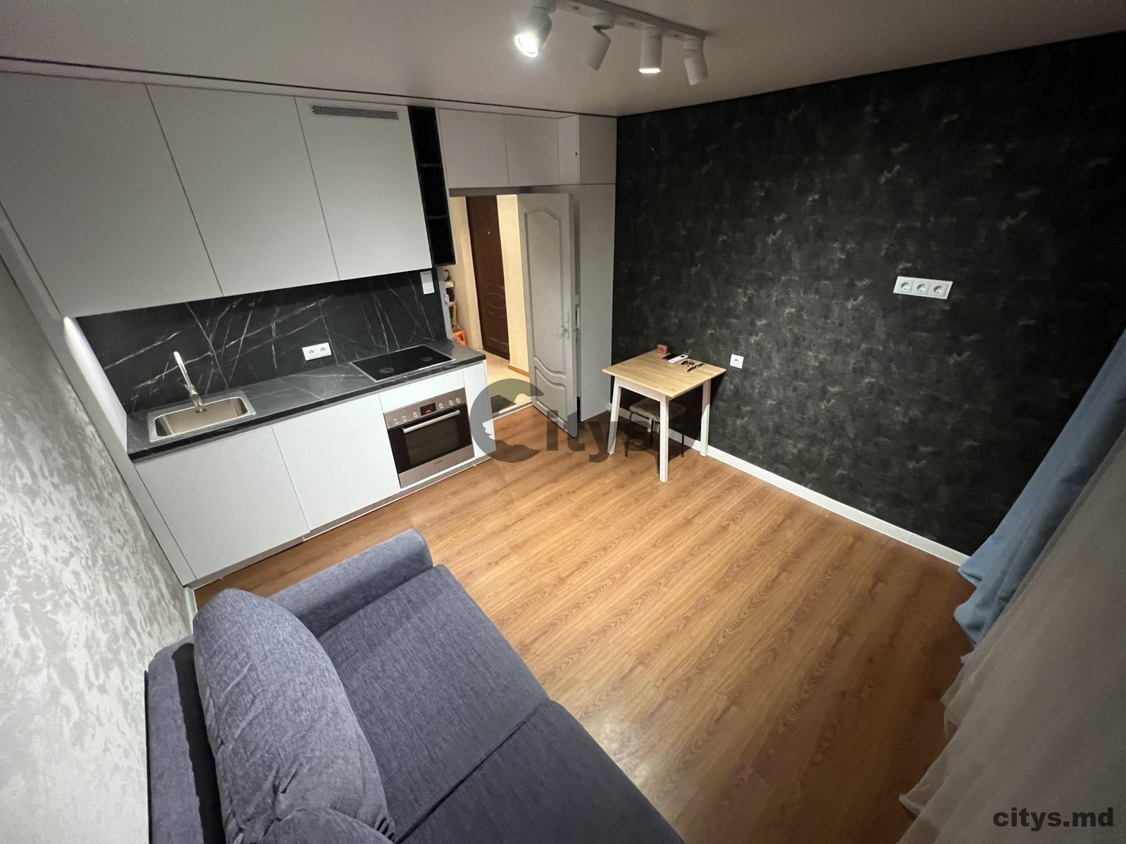 Малосемейка, 19м², Ботаника,Христо Ботев photo 1