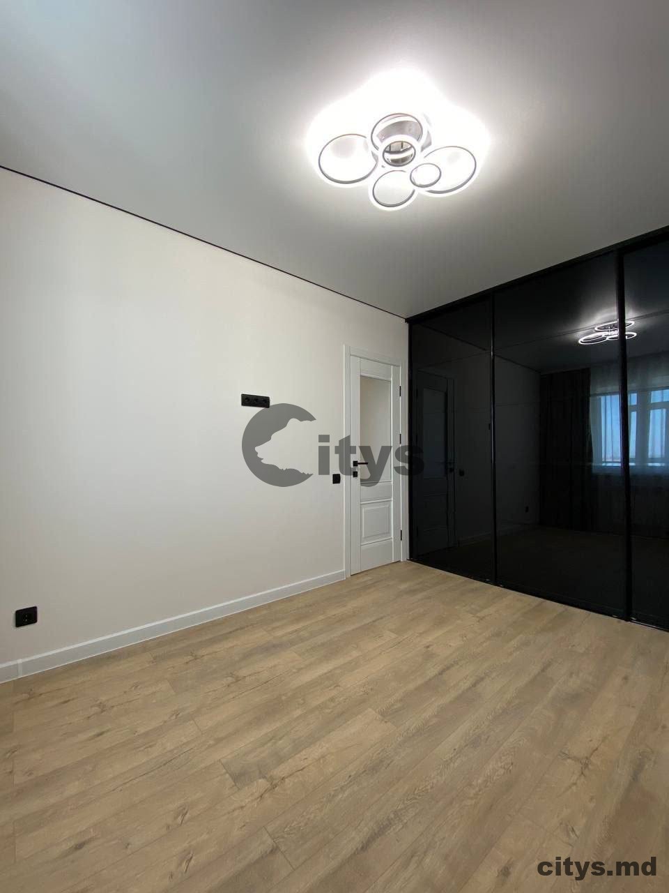 Apartament cu 2 camere, 58m², Botanica, Dacia photo 4