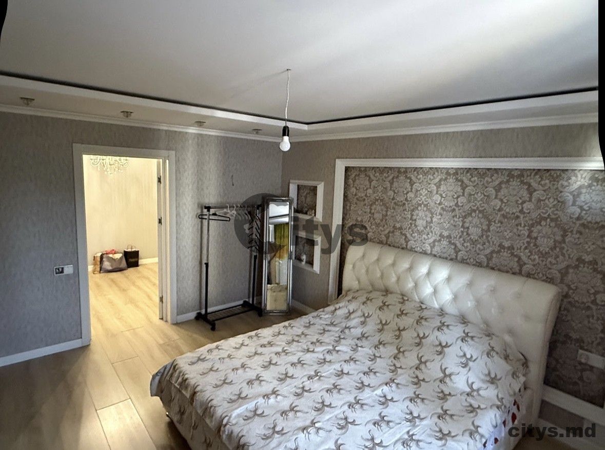 Se vinde-Apartament cu 3 camere, 75m²,Centru, Albisoara photo 3