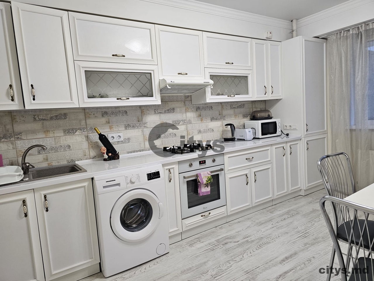 Chirie-Apartament cu 3 camere, 81m², Centru.str. Gheorghe Cașu photo 6 - citys.md Chirie-Apartament cu 3 camere, 81m², Centru.str. Gheorghe Cașu photo 5