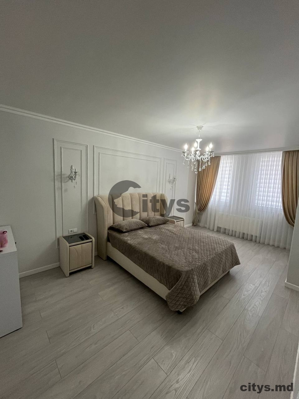 chirie-Apartament cu 2 camere, Centru 87m², str. Alexandr Pușkin photo 2