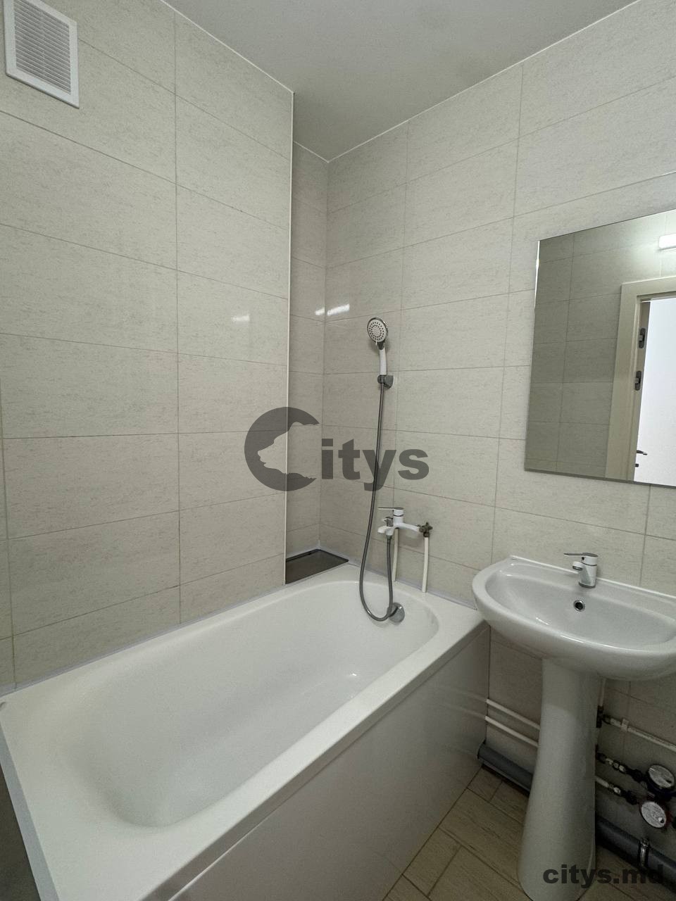 Chirie-Apartament cu 1 cameră, 40m², Москова photo 5 - citys.md Chirie-Apartament cu 1 cameră, 40m², Москова photo 4