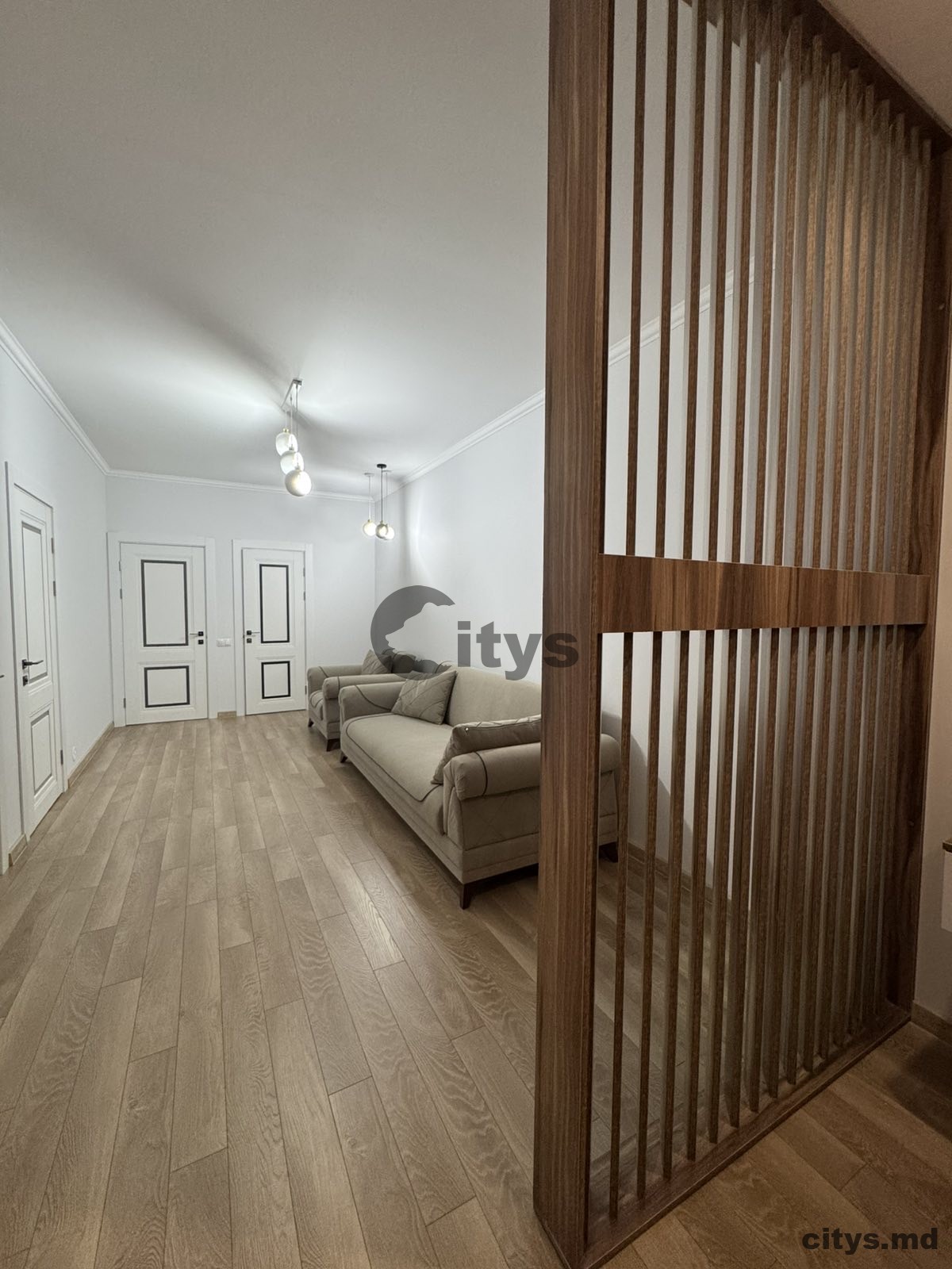 Chirie-Apartament cu 2 camere, 75m², Centru,Moara Roșie photo 1
