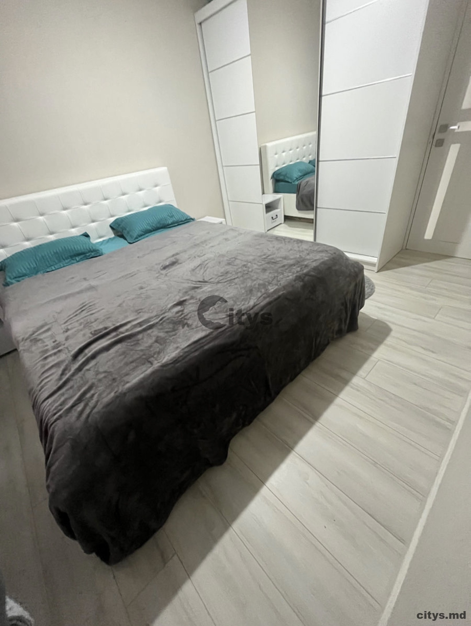 Se vinde-Apartament cu 2 camere, 40m², Buiucani,Tudor Vladimirescu photo 2 - citys.md Se vinde-Apartament cu 2 camere, 40m², Buiucani,Tudor Vladimirescu photo 1