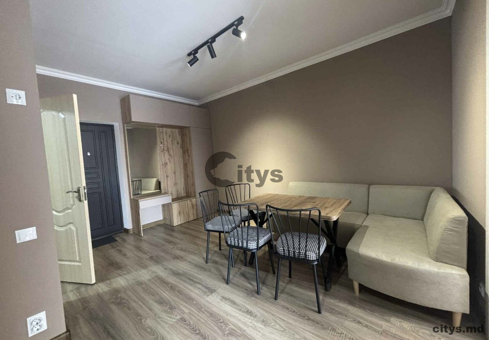 Se vinde-Apartament cu 2 camere, 41m², Buiucani,Sucevița photo 1