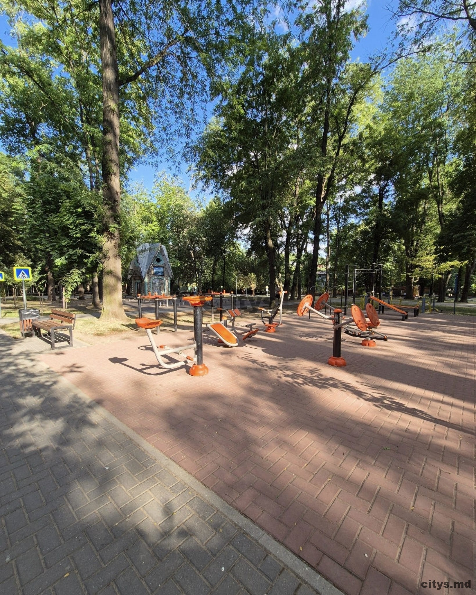 Chirie-Apartament cu 2 camere, 60m², Rîșcani,Tudor Vladimirescu photo 2 - citys.md Chirie-Apartament cu 2 camere, 60m², Rîșcani,Tudor Vladimirescu photo 1