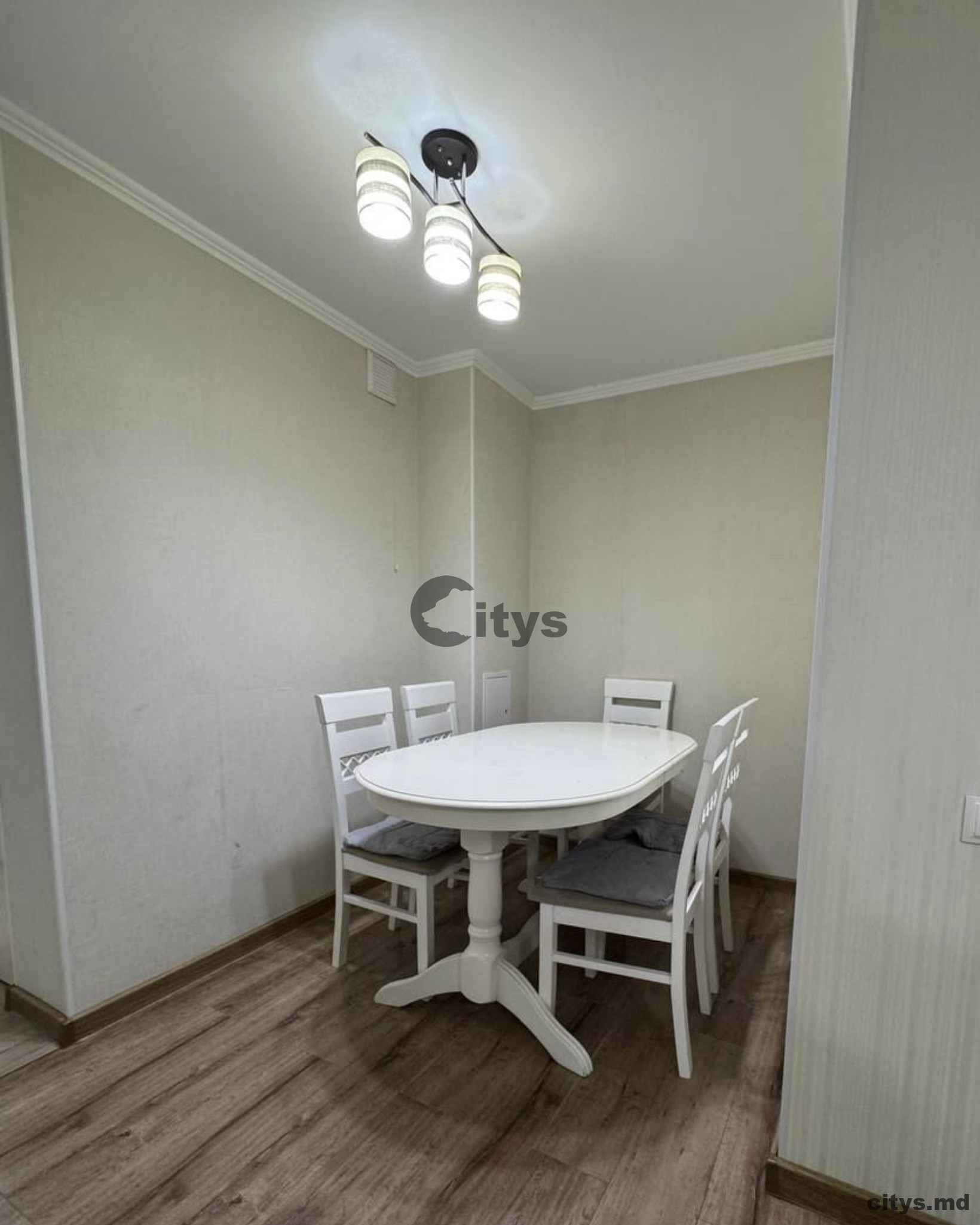 Chirie-Apartament cu 2 camere, 67m²,Buiucani, Nicolae Costin photo 1 - citys.md Chirie-Apartament cu 2 camere, 67m²,Buiucani, Nicolae Costin photo 0