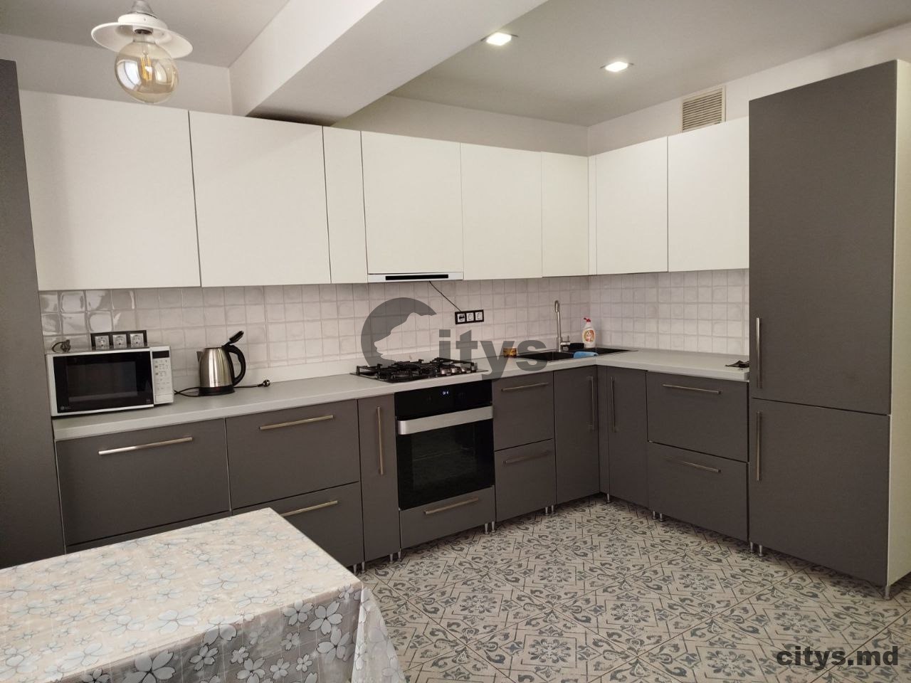 Chirie-Apartament cu 1 camere, 51m², Ciocana,Ginta Latină photo 3 - citys.md Chirie-Apartament cu 1 camere, 51m², Ciocana,Ginta Latină photo 2