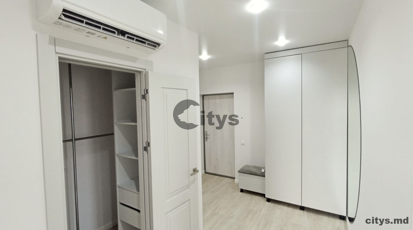 Сдается-2-х комнатная квартира, 65м²,Центр, Nicolae Testemițanu photo 1 - citys.md Сдается-2-х комнатная квартира, 65м²,Центр, Nicolae Testemițanu photo 0