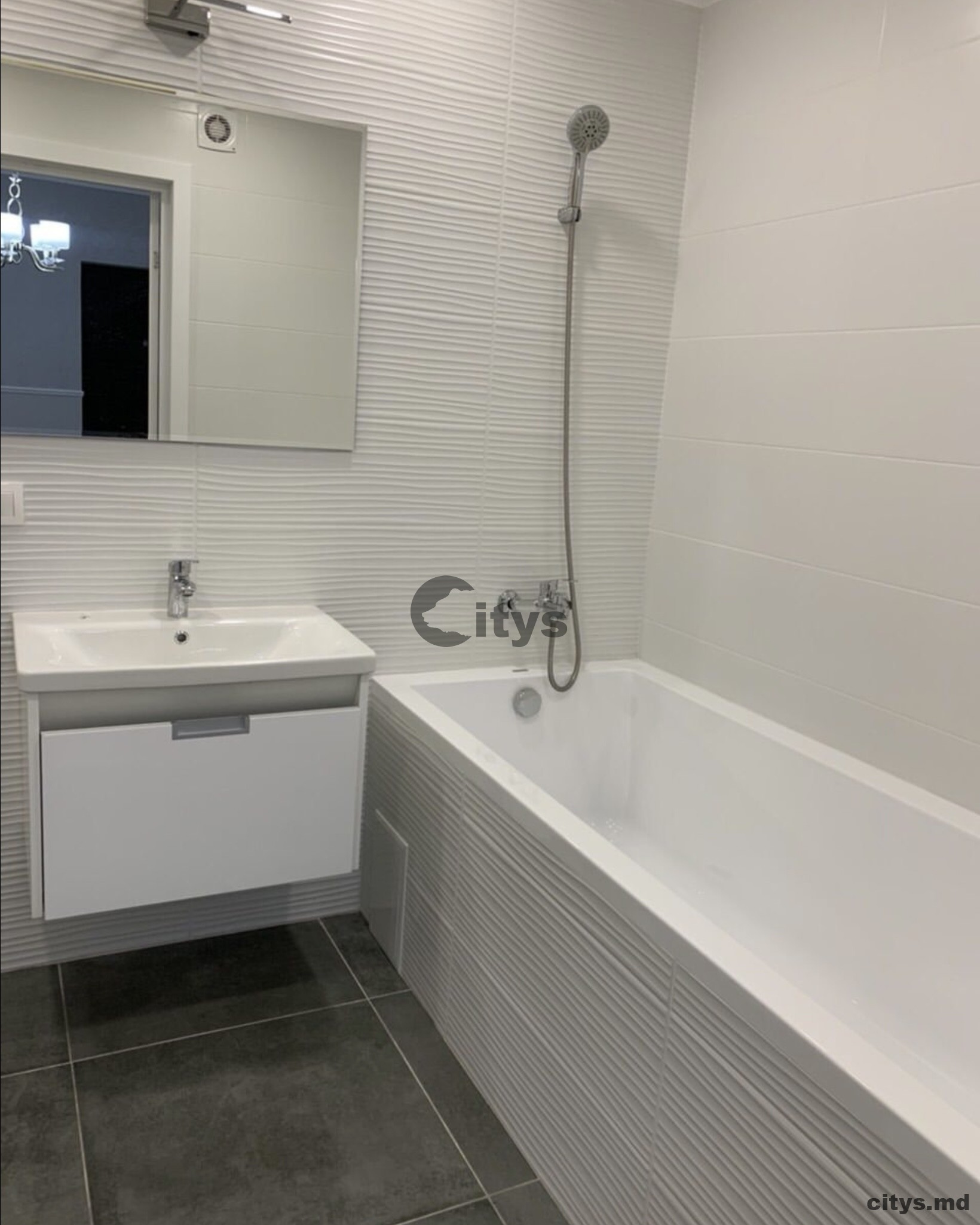 Сдается-2-х комнатная квартира, 55м²,Центр, Melestiu photo 1