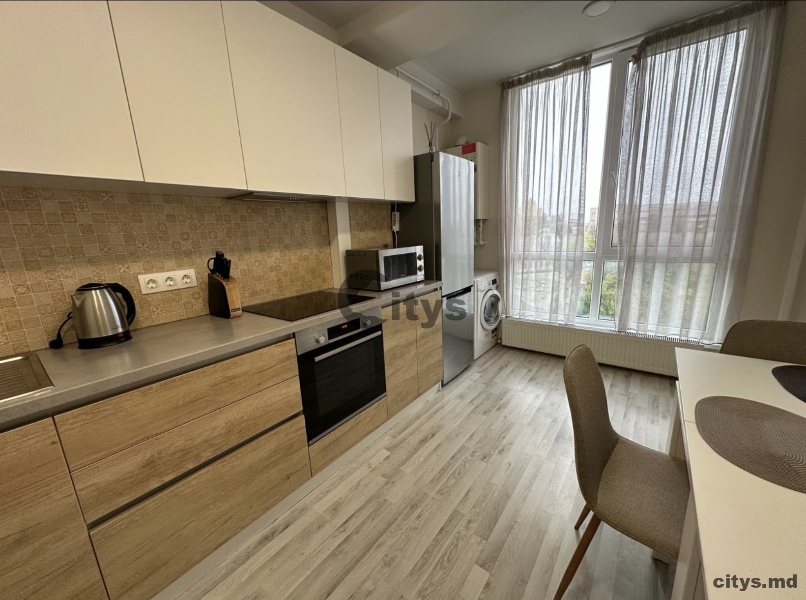 Chirie-Apartament cu 2 camere, 50m², Centru,Melestiu photo 5