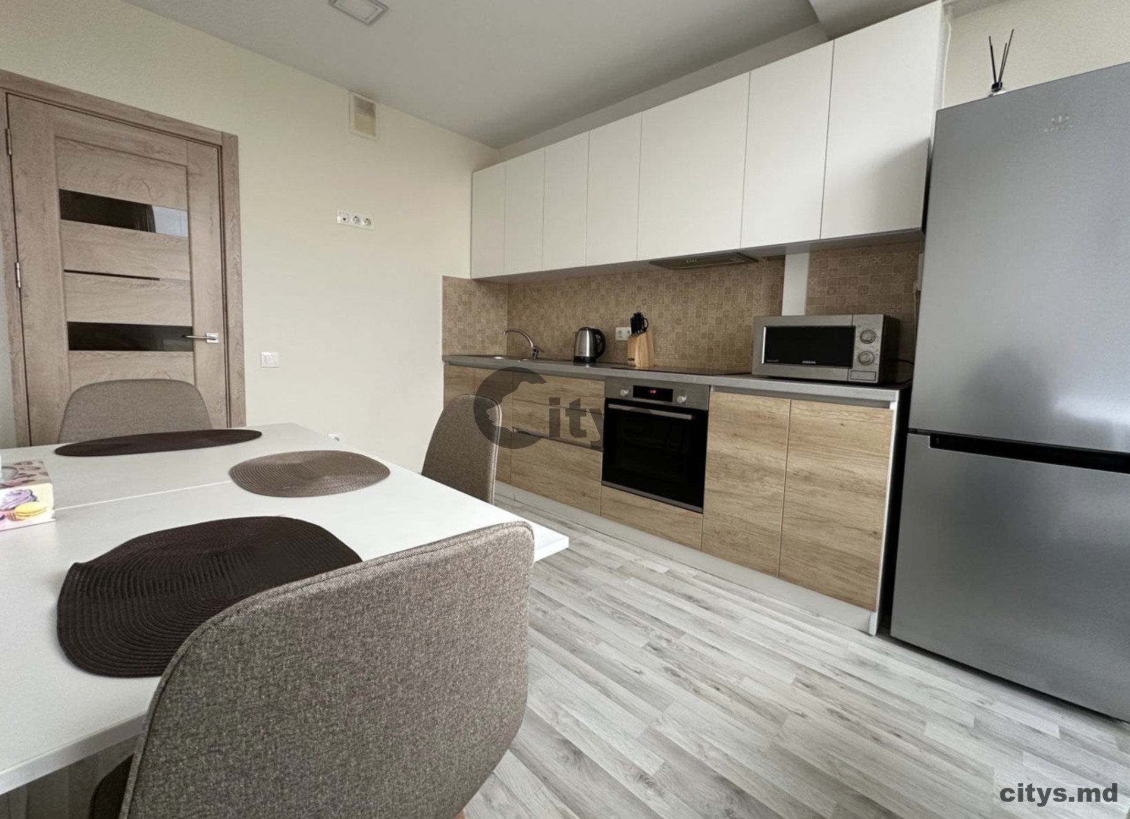 Chirie-Apartament cu 2 camere, 50m², Centru,Melestiu photo 6