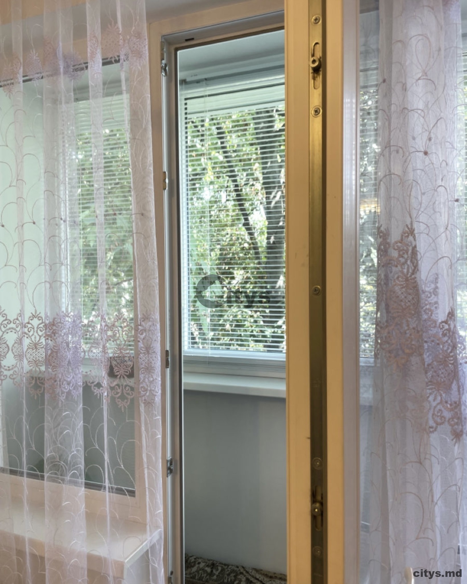 Chirie-Apartament cu 2 camere, 50m², Botanica,Căușeni photo 3 - citys.md Chirie-Apartament cu 2 camere, 50m², Botanica,Căușeni photo 2
