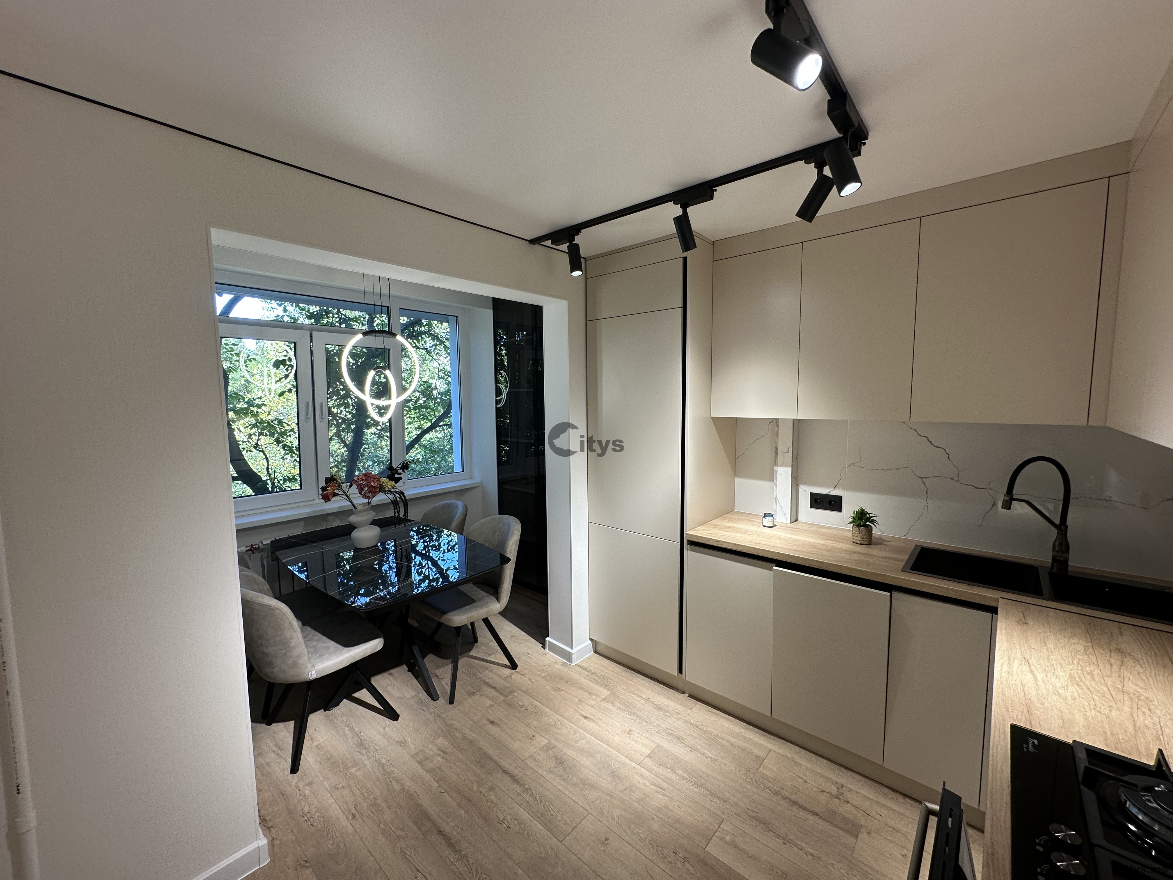 Apartament cu 3 camere, 75m², Cuza vodă photo 18 - citys.md Apartament cu 3 camere, 75m², Cuza vodă photo 17